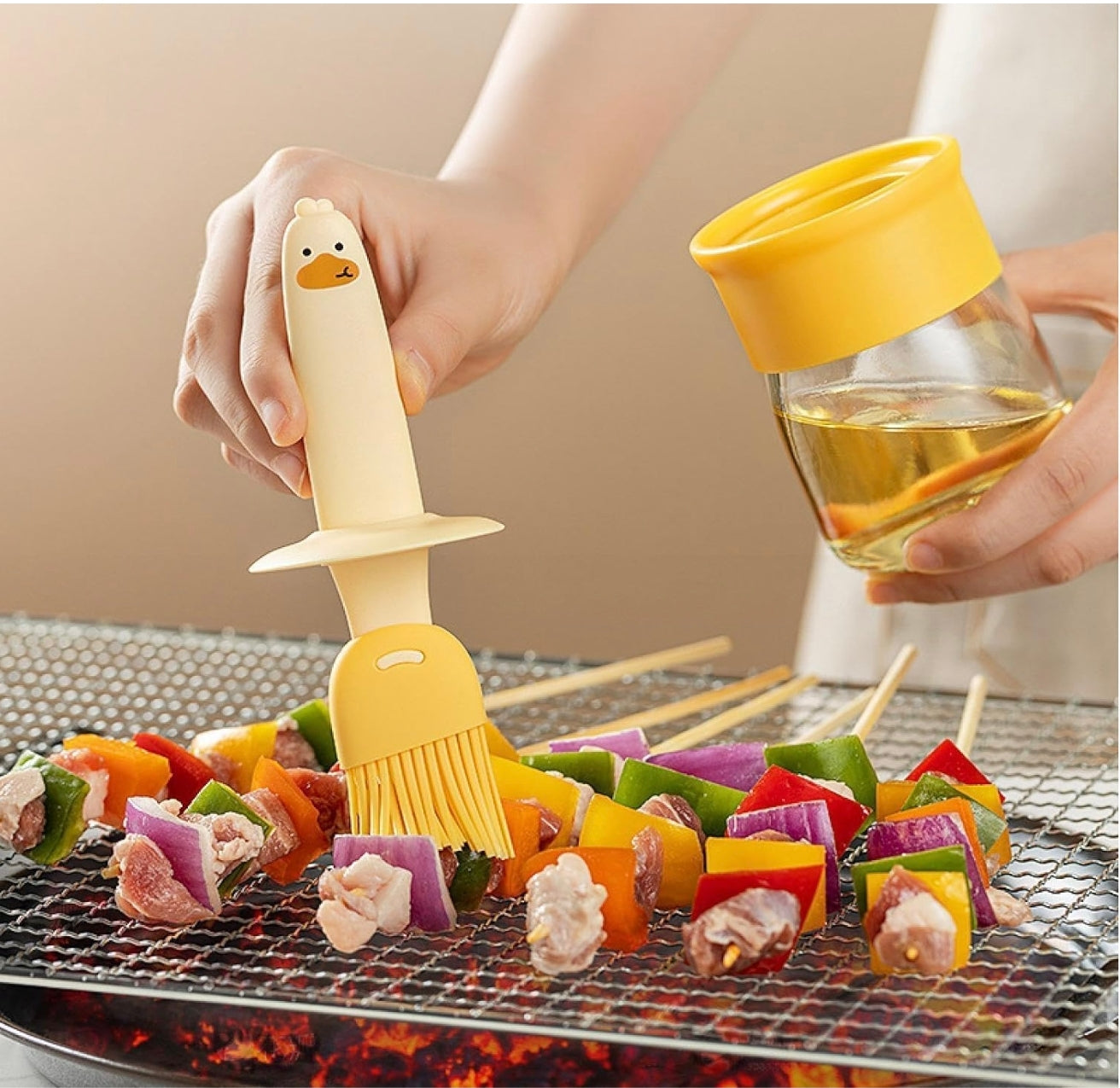 Oil Dispenser with Silicone Brush | Leak-Proof Glass Oil Bottle for Kitchen | 2-in-1 Oil and Sauce Dispenser for Cooking, Grilling, and Baking | Precise, Mess-Free Pouring